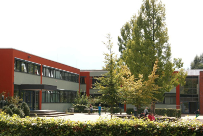 Das Bild zeigt das Jan-Joest-Gymnasium