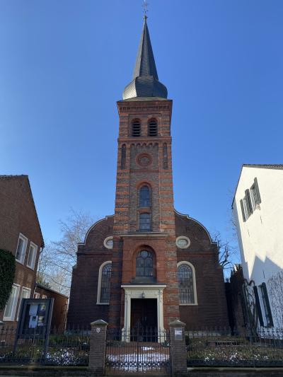 Evangelische Kirche in Kalkar Evangelische Kirche in Kalkar, Blick auf den Turm mit Eingang