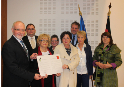 Städtepartnerschaft mit Juvignac - Delegationen mit Urkunde Städtepartnerschaft mit Juvignac - Delegationen mit Urkunde