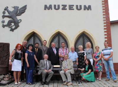 Delegationen aus Wolin und Kalkar an der Partnerschaftsbank in Wolin