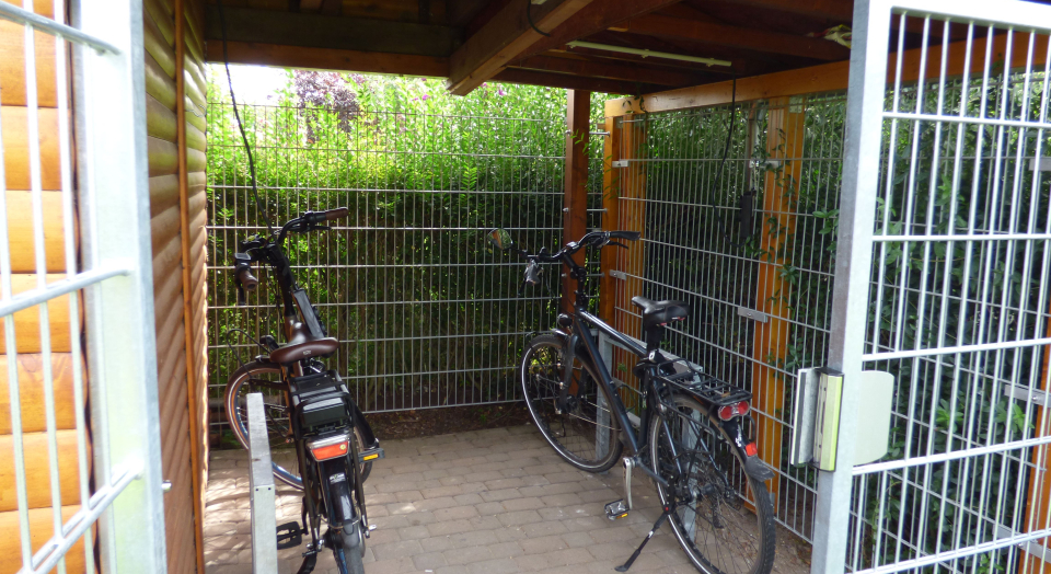 Ferienwohnung Spatzennest, Ansicht des Fahrradabstellplatzes