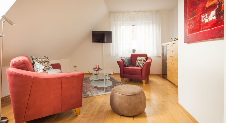 Ferienwohnung Spatzennest, Ansicht des Wohnzimmers