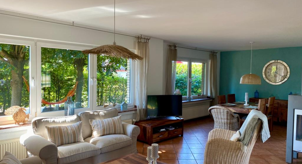 Kalkar Ferienhaus mit Rheinblick, Ansicht des Wohnzimmers