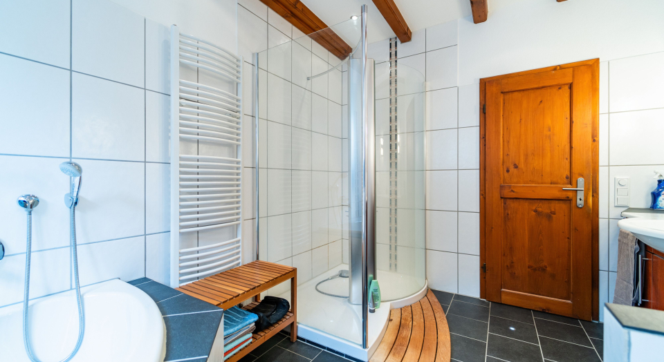 Das Foto zeigt das Badezimmer der Unterkunft "Traumhaus in klein am Niederrhein".