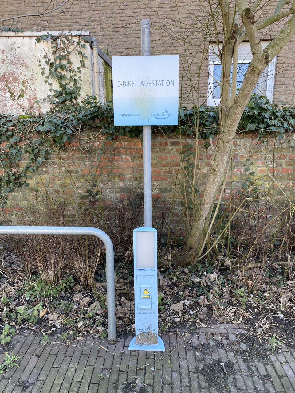 E-Bike Ladestation Kalkarer Mühle E-Bike Ladestation Kalkarer Mühle mit zwei Steckdosen